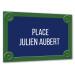 plaque de rue vintage accrochée  à une porte
