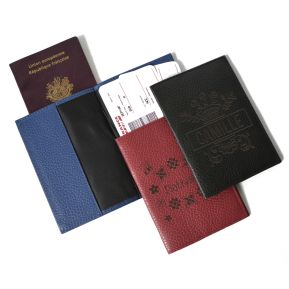 Protège passeport cuir gravé prénom