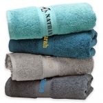 Serviettes de bain brodes