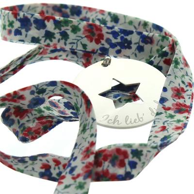 Pendentif étoile gravé et Liberty
