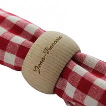 Rond de serviette en bois gravé
