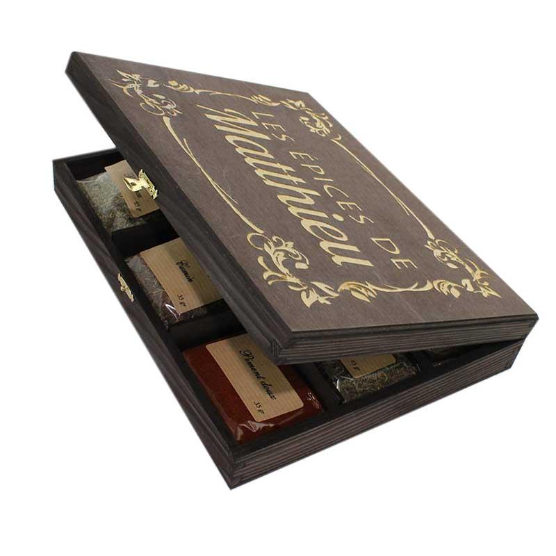 Coffret 9 épices personnalisé entrouvert