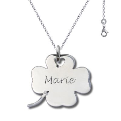 Pendentif trèfle gravé chaîne