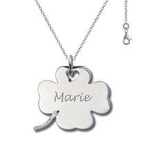 Pendentif trèfle gravé 